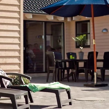 Дом отдыха Sleeps 22 Pool Wifi *